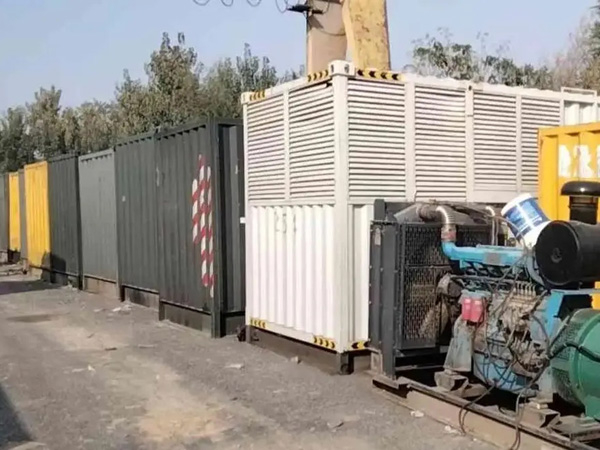 范县200KW柴油发电机机组每小时油耗是多少?